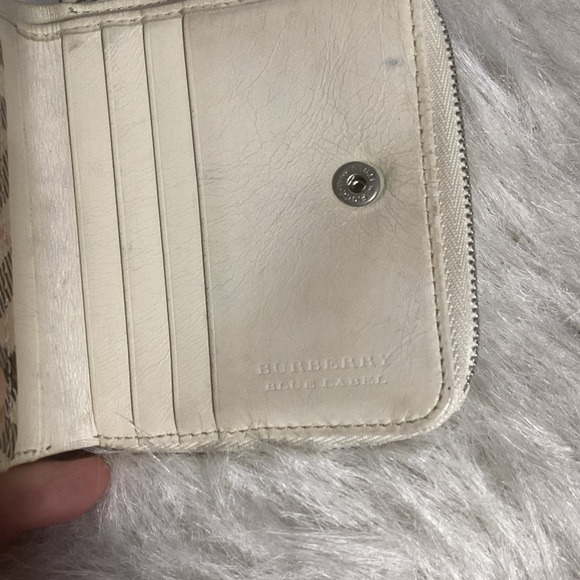 SOLD…..Burberry Blue Label Nova Check Bicolor Canvas/ Patton Leather Mini Wallet - Picture 9 of 15